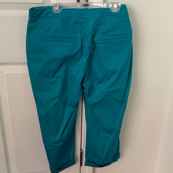 Teal Cropped Pants - Picture 2 of 3